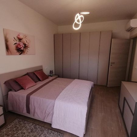 V & G House Apartment Verona Bagian luar foto