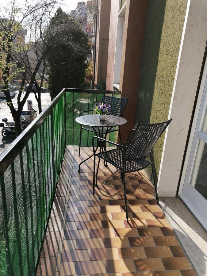 V & G House Apartment Verona Bagian luar foto